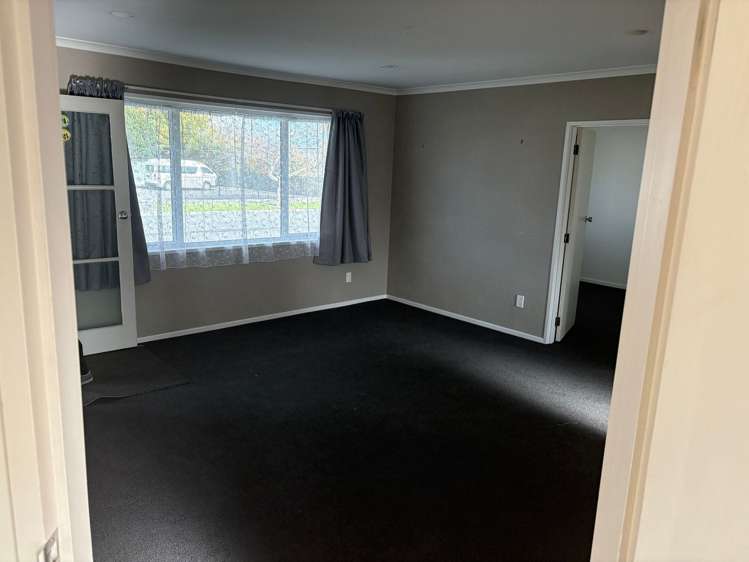 2B Bunny Street Masterton_1