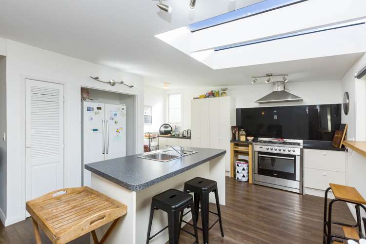 64 Bell Road Waiwhetu_4