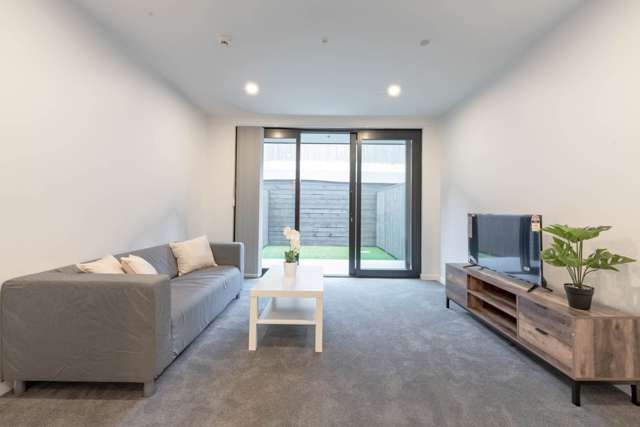Mt Eden, Furnished 1 Bedroom + Back Yard