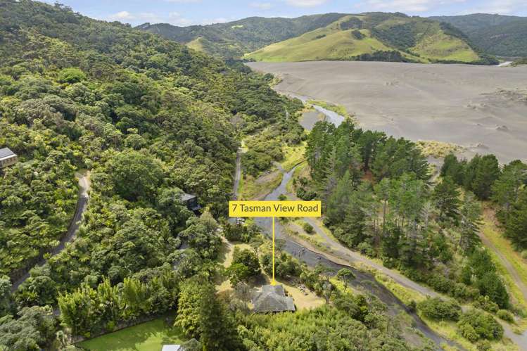 7 Tasman View Road Bethells Beach_21