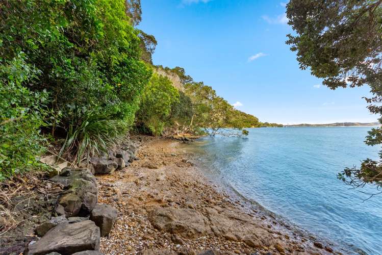 417 Leigh Road Leigh_42