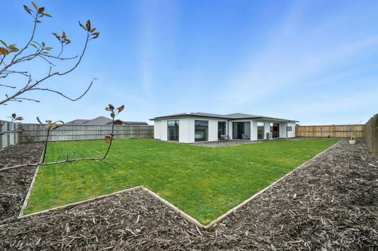 29 Plover Avenue Amberley_14