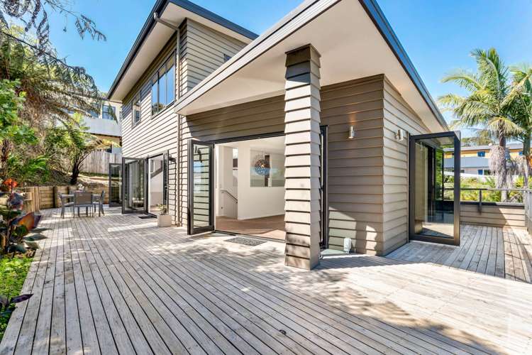 21 Mariners View Road Beach Haven North Shore City Houses for