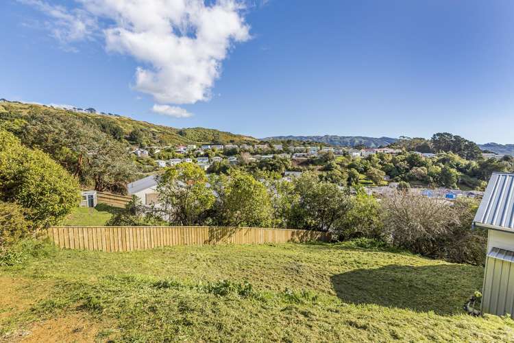 32 Northumberland Street Cannons Creek_21
