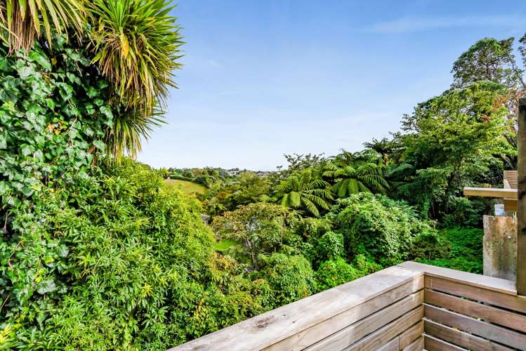 13f York Crescent Westown_13