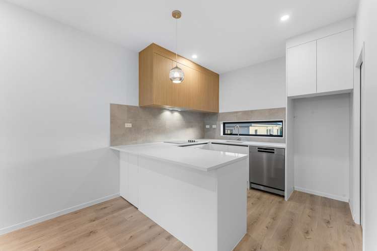 4 Toru Street Te Atatu Peninsula_10