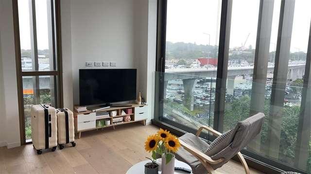 Gorgeous Near New 1 Bedroom 1 Bathroom