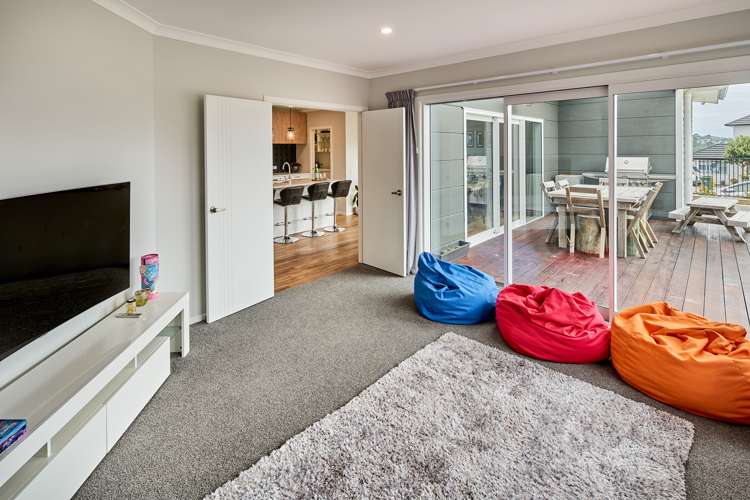 107 Queen Charlotte Drive Aotea_11
