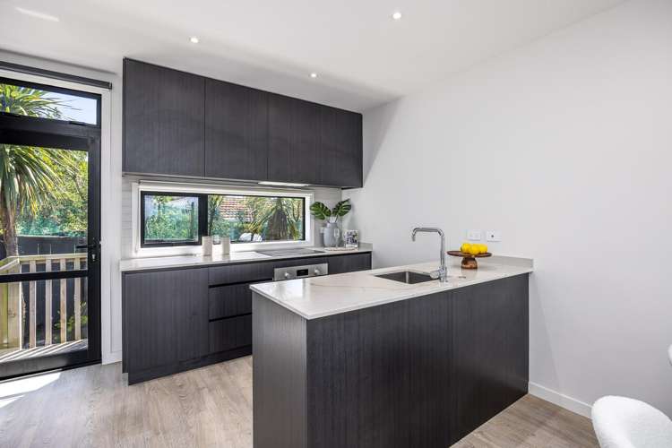 8/805 Riddell Road St Heliers_11