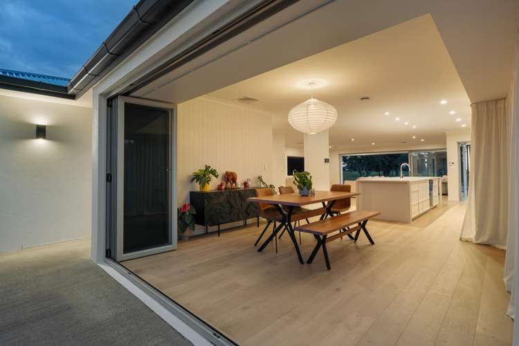 194 Oceanbeach Road Mt Maunganui_9