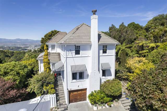 Simply Glorious - BEO $1,600,000