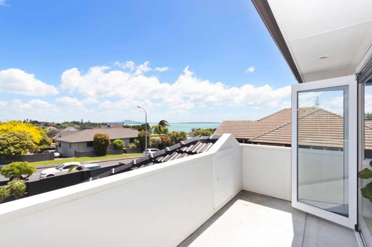 23 Seymour Road Mellons Bay_21