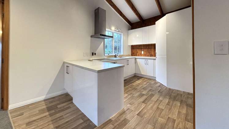 17 Hookway Grove 10587_4