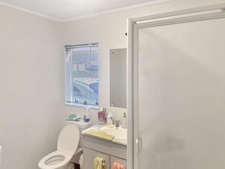 2/25 Hinton Road 10792_3