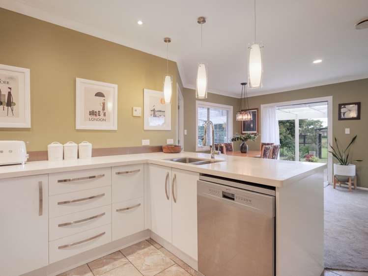 19 Oriental Parade Papamoa_7