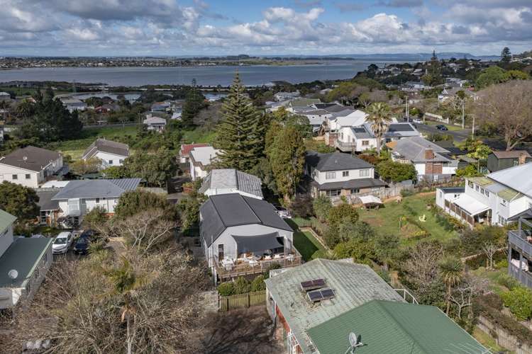 2/8 Matiere Road Onehunga_18