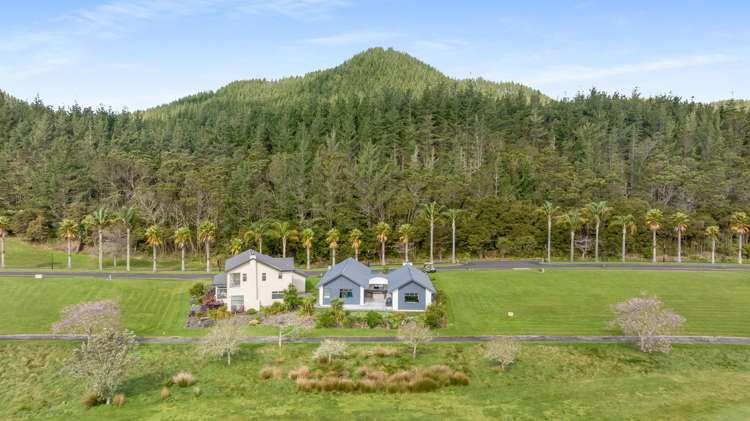 116 Augusta Drive Pauanui_25