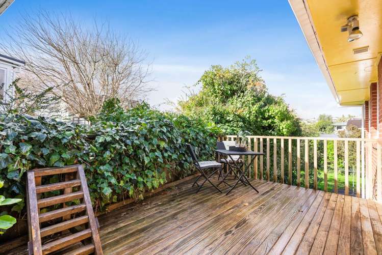 21 Kereru Street Henderson_26