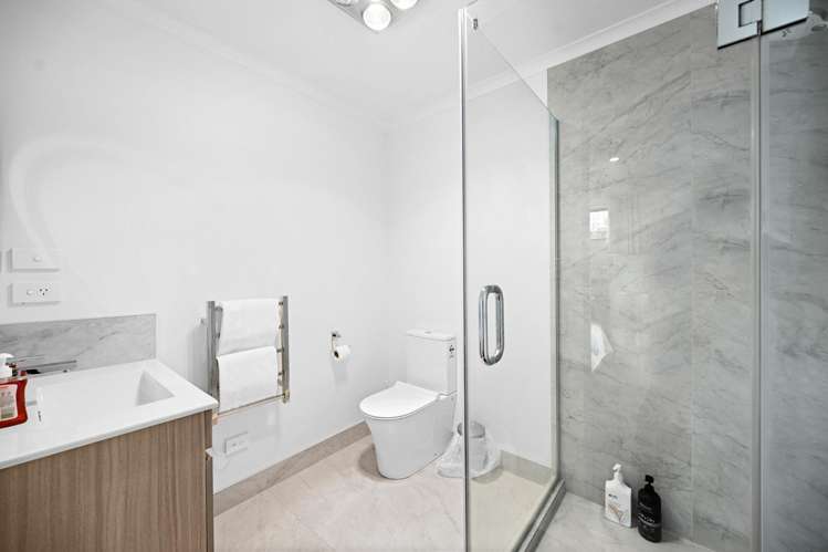 1 Oku Close Hillcrest_10