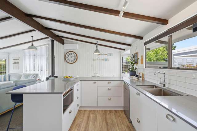 6 Vela Place Clarks Beach_4