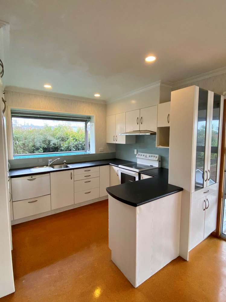 28 Deuxberry Avenue Northcote_3