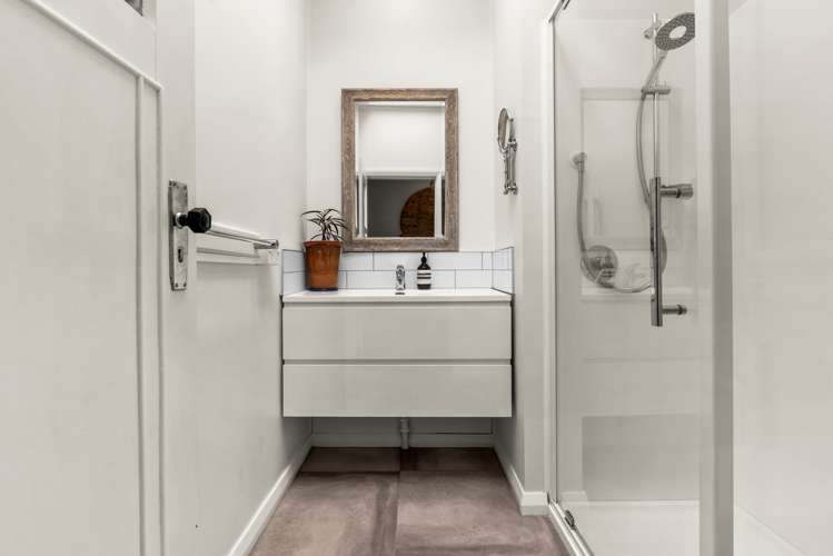 541e Marine Parade Napier South_6