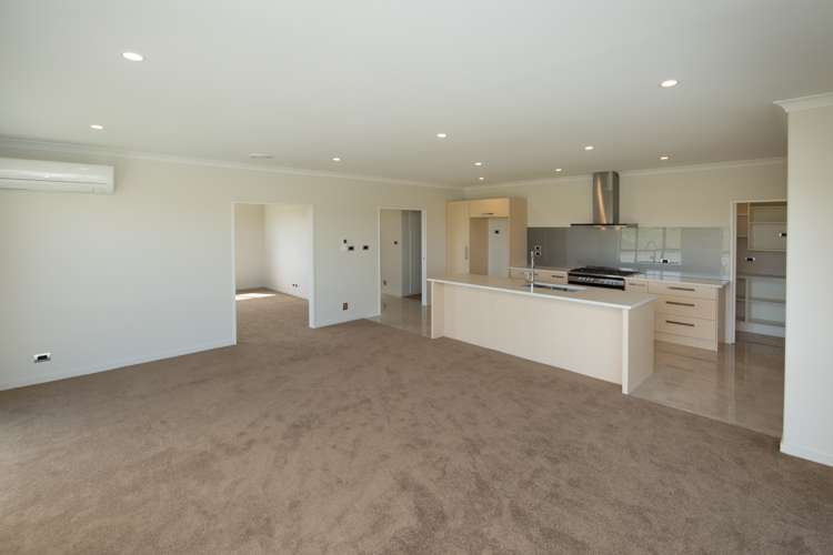 7 James Caird Lane Wigram_5