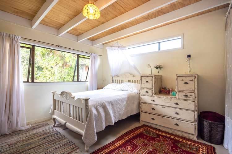 30 Natzka Road Ostend_13