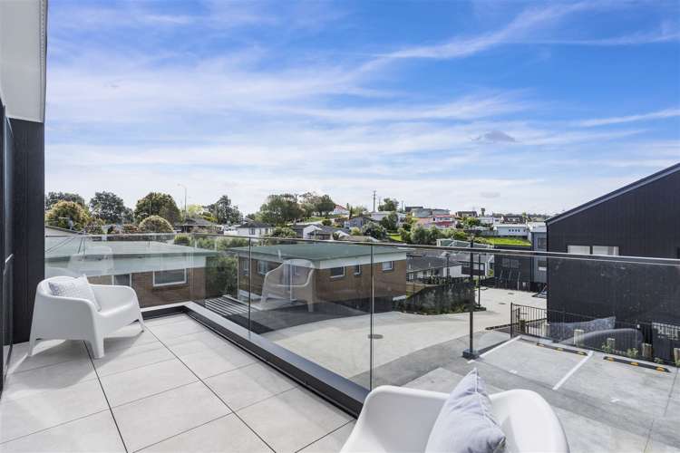 1/8 Chivalry Road Glenfield_6