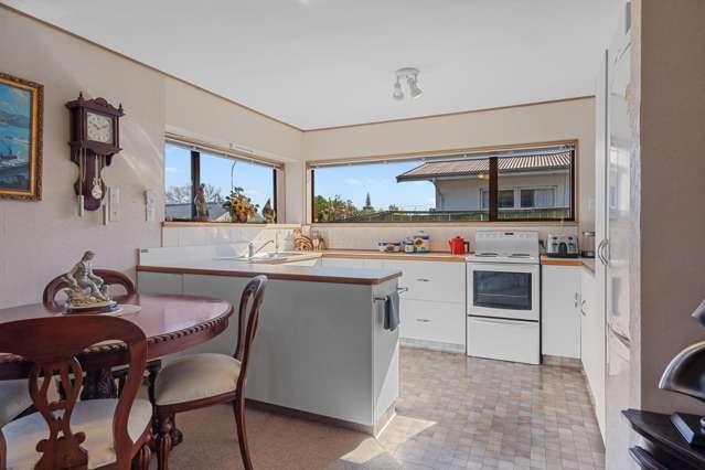 1/7 Fergusson Street Stoke_1