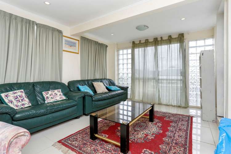 592 Massey Road Mangere_11