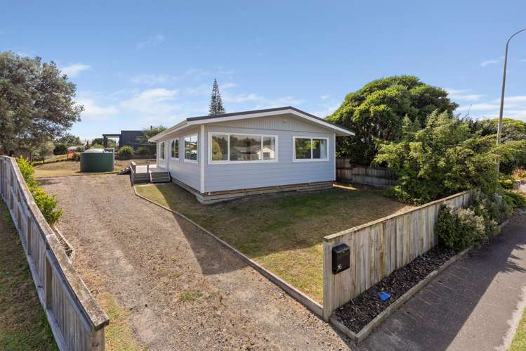 16 Karaka Street Otaki Beach_1