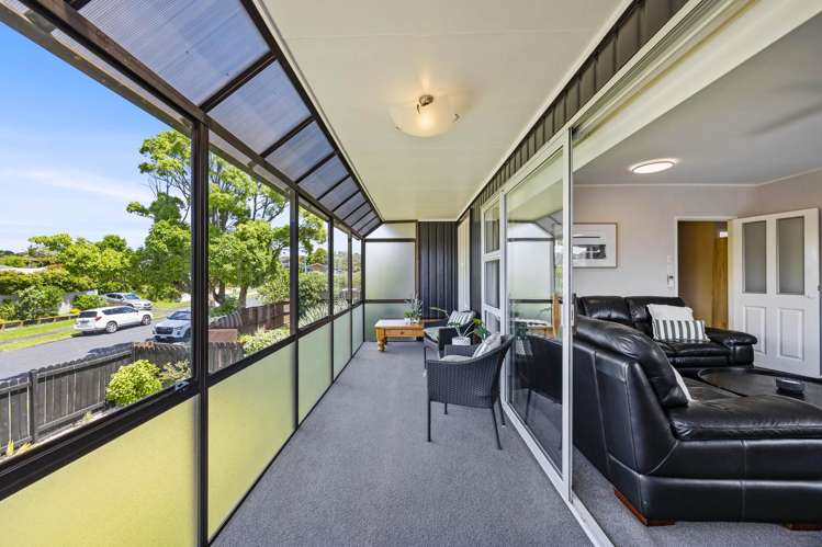 2/54 Luton Avenue Sunnyhills_9