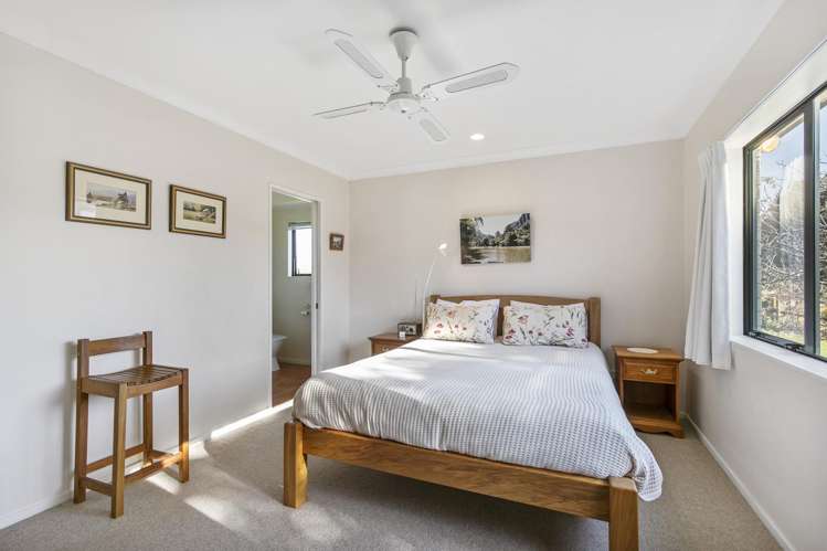 9 Valleyside Way Pukekohe_15