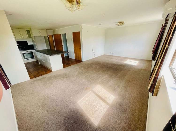 3 Hastings Grove Wainuiomata_8