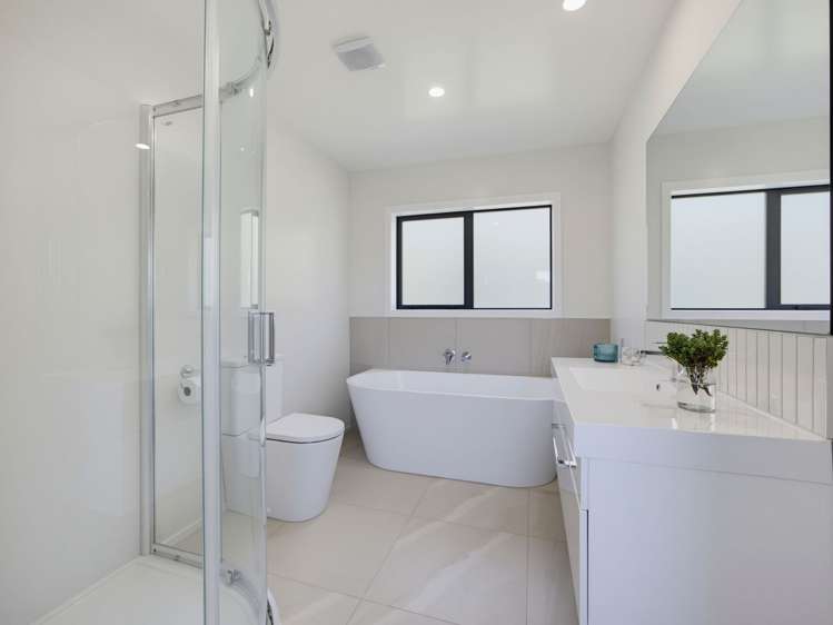 33 Farnworth Tce Churton Park_15