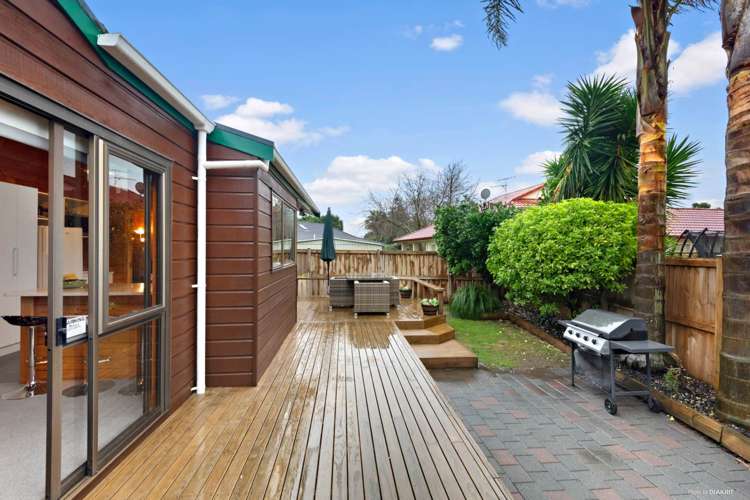 7 Prestwick Place Wattle Downs_8