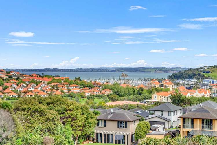 141 Alec Craig Way Gulf Harbour_25