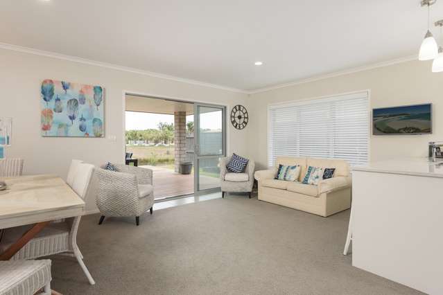 10 Celmisia Retreat Papamoa_3