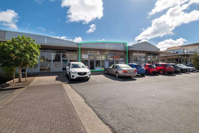 Unit, B8 5/19 Factory Road Waimauku_4