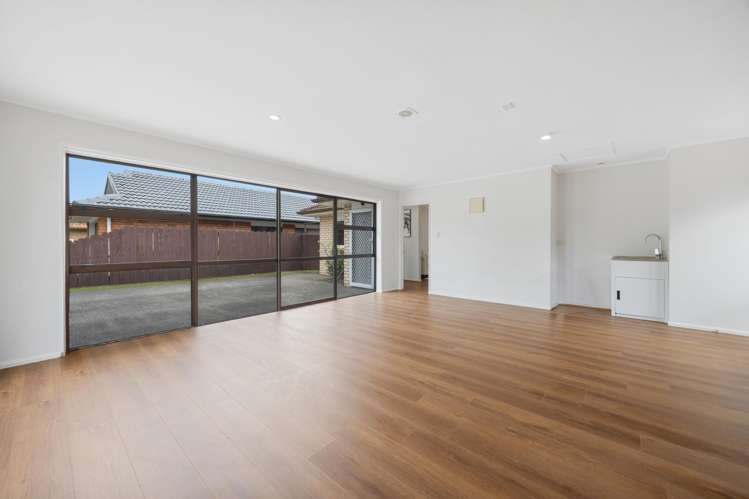 156 Smales Road East Tamaki_17