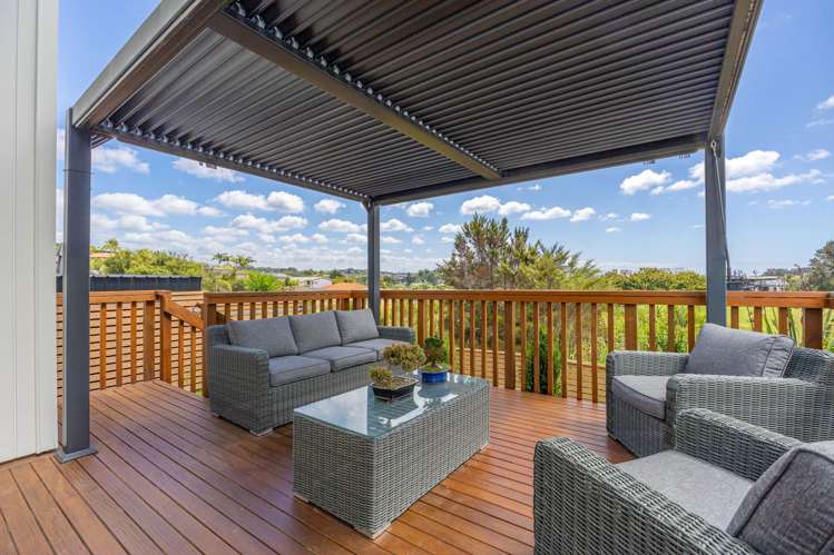 2 Seafarer Crescent_2