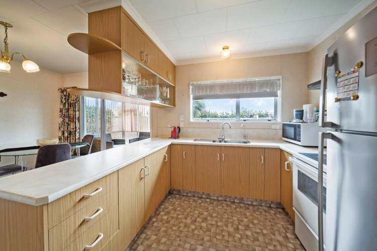 177 Tukapa Street Westown_10