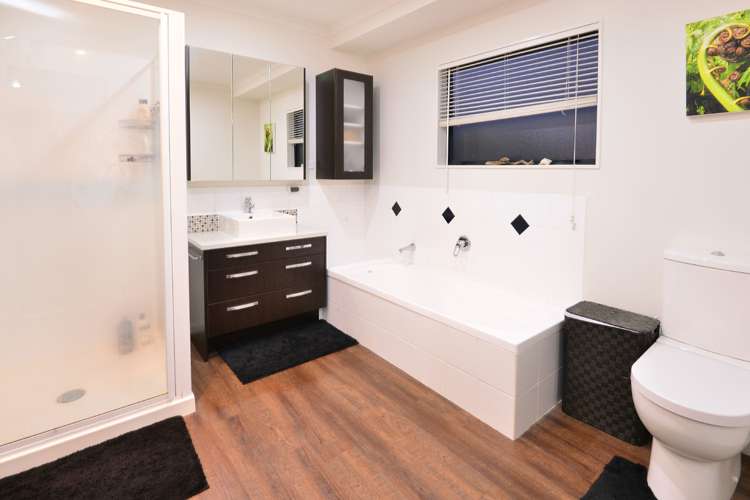 38a Holiday Road Stanmore Bay_13