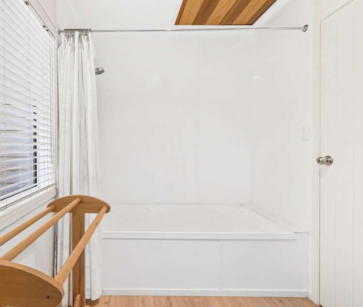 53 Lewis Road Lynmore_16