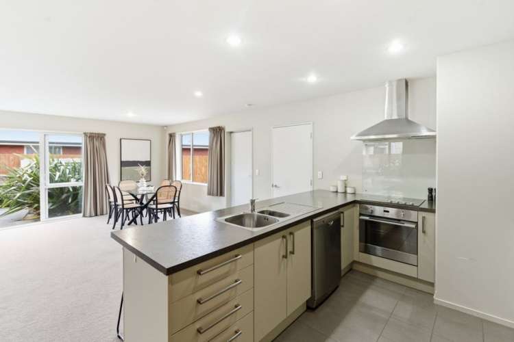 52 Somerville Crescent Aidanfield - Christchurch_7