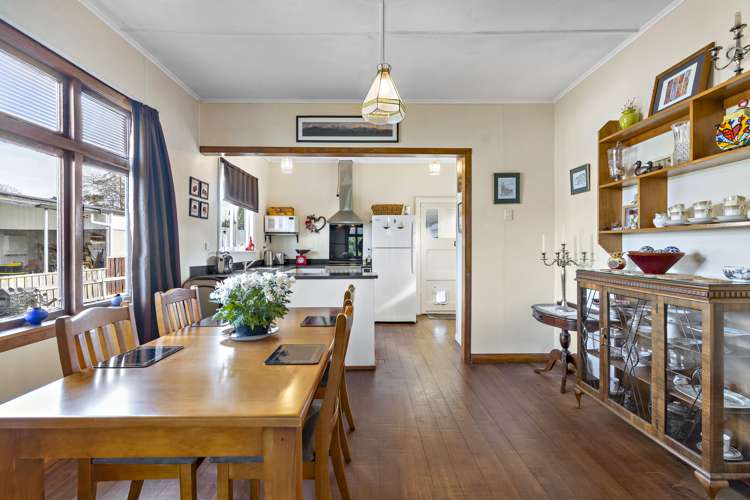 292 High Street South Carterton_5