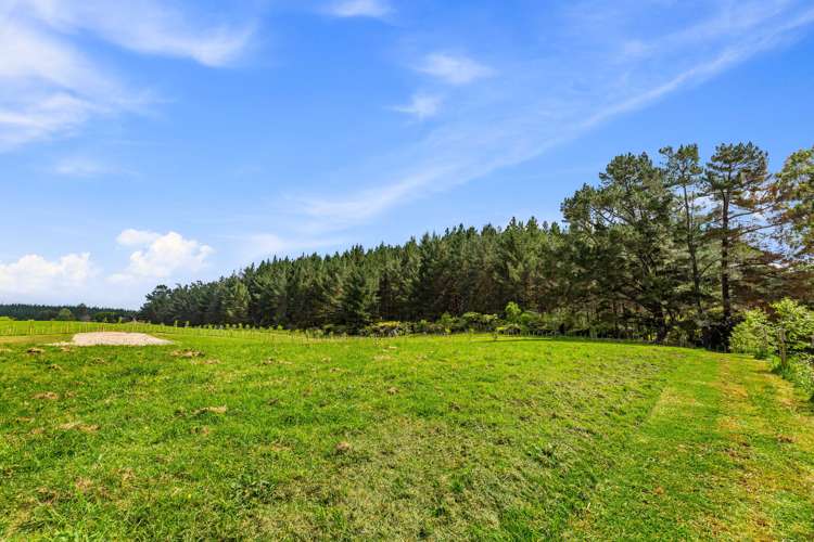 255 Mill Flat Road Riverhead_17