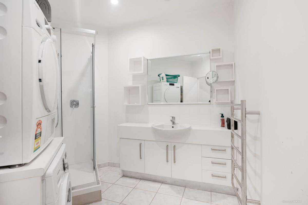 2I/71-75 Lorne Street_3