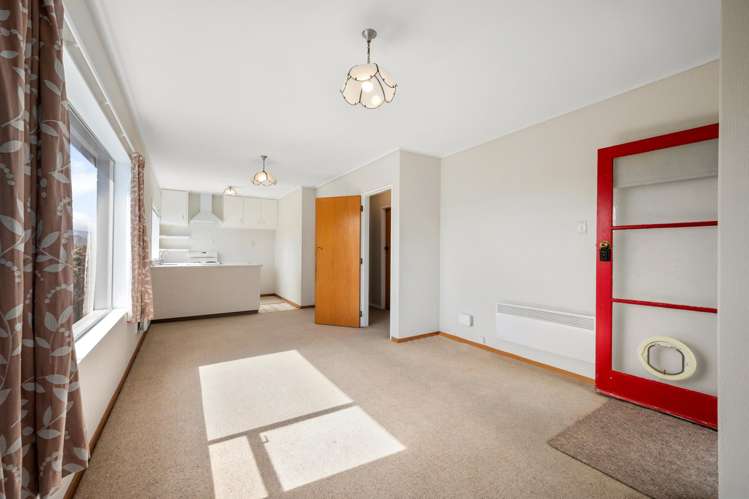 8/218 Onepu Road Lyall Bay_3